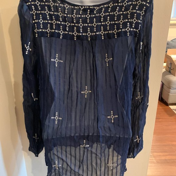 Lucky Brand Sheer Navy Blouse Small - Picture 2 of 3